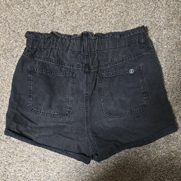 High-Waist Black Paperbag Denim Shorts - Picture 6 of 6